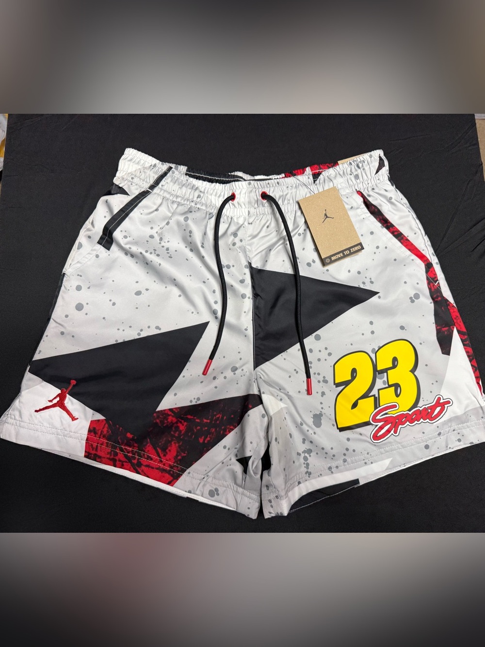 Men’s Air Jordan Essentials Poolside Shorts 5”